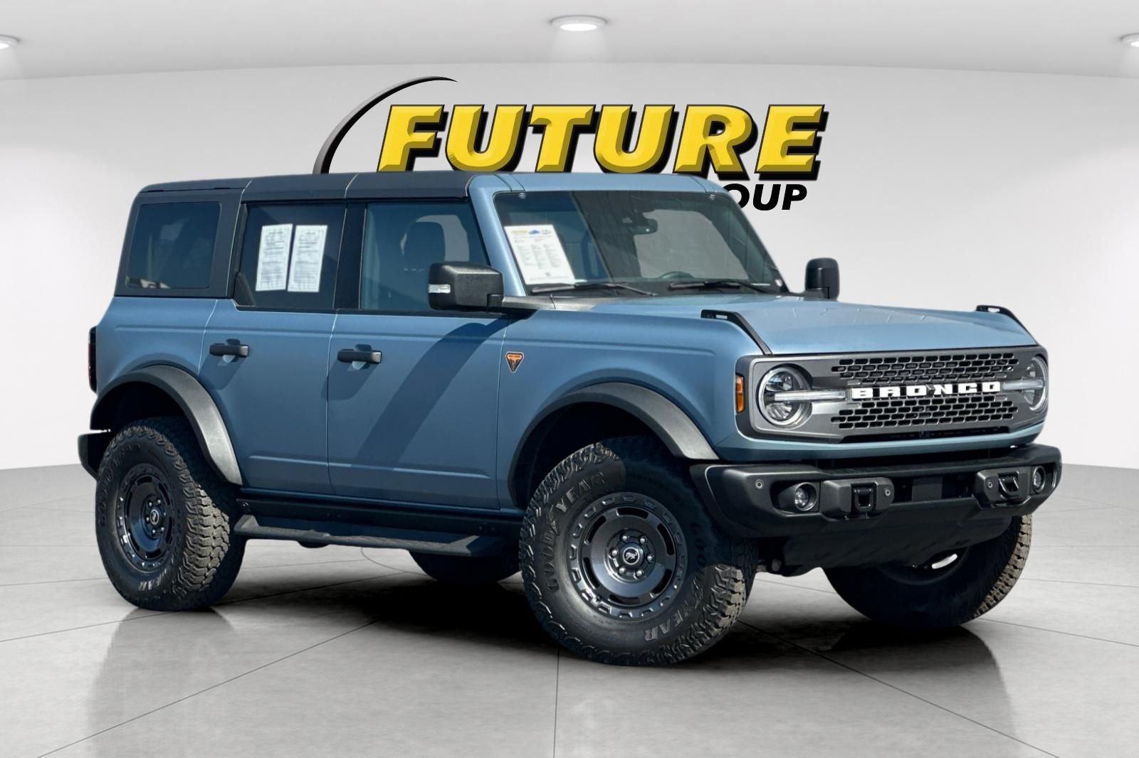 Used 2025 Gray Ford Badlands image 1
