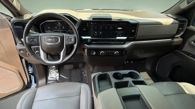 Used 2024 Downpour Metallic GMC SLT image 16