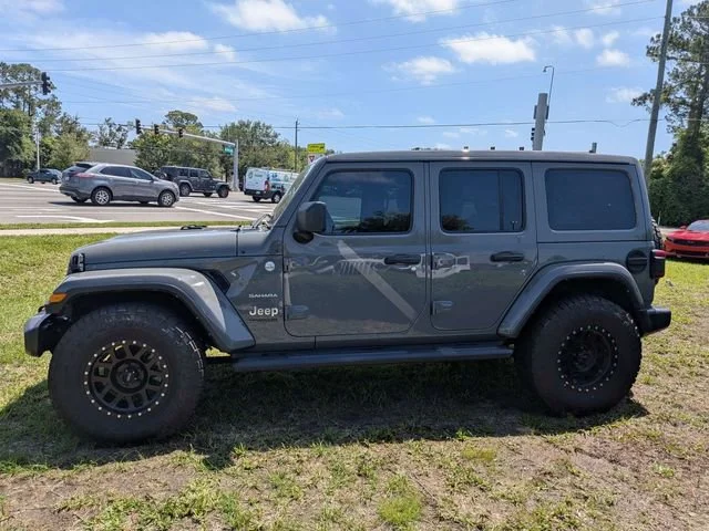 Used 2022 Sting-gray Clea Jeep Unlimited Sahara image 5