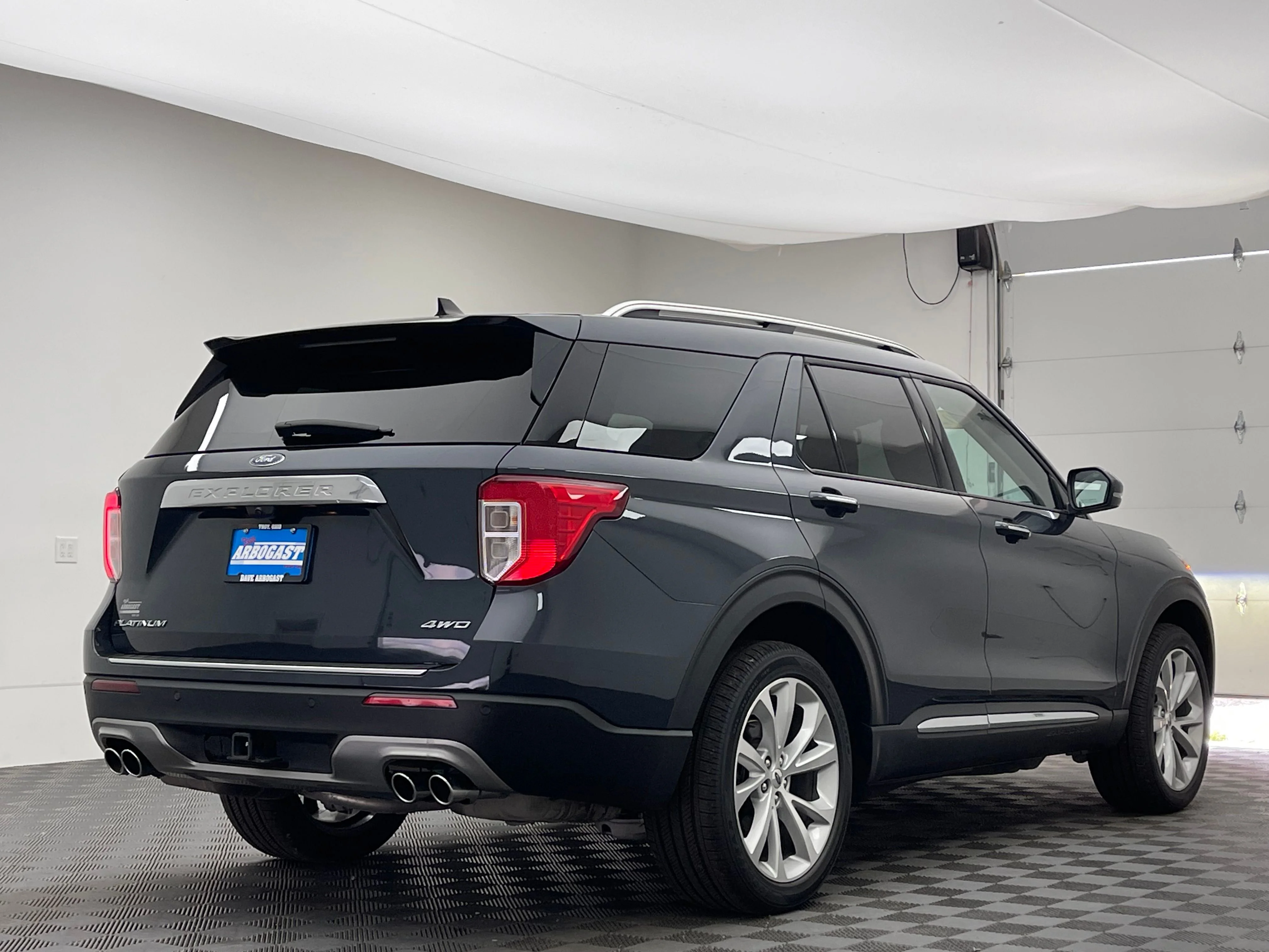Used 2024 Blue Metallic Ford Platinum image 9