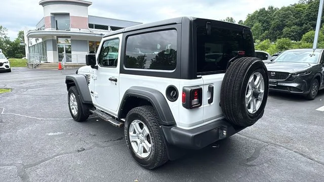 Used 2021 White/off-white Jeep Sport S image 7