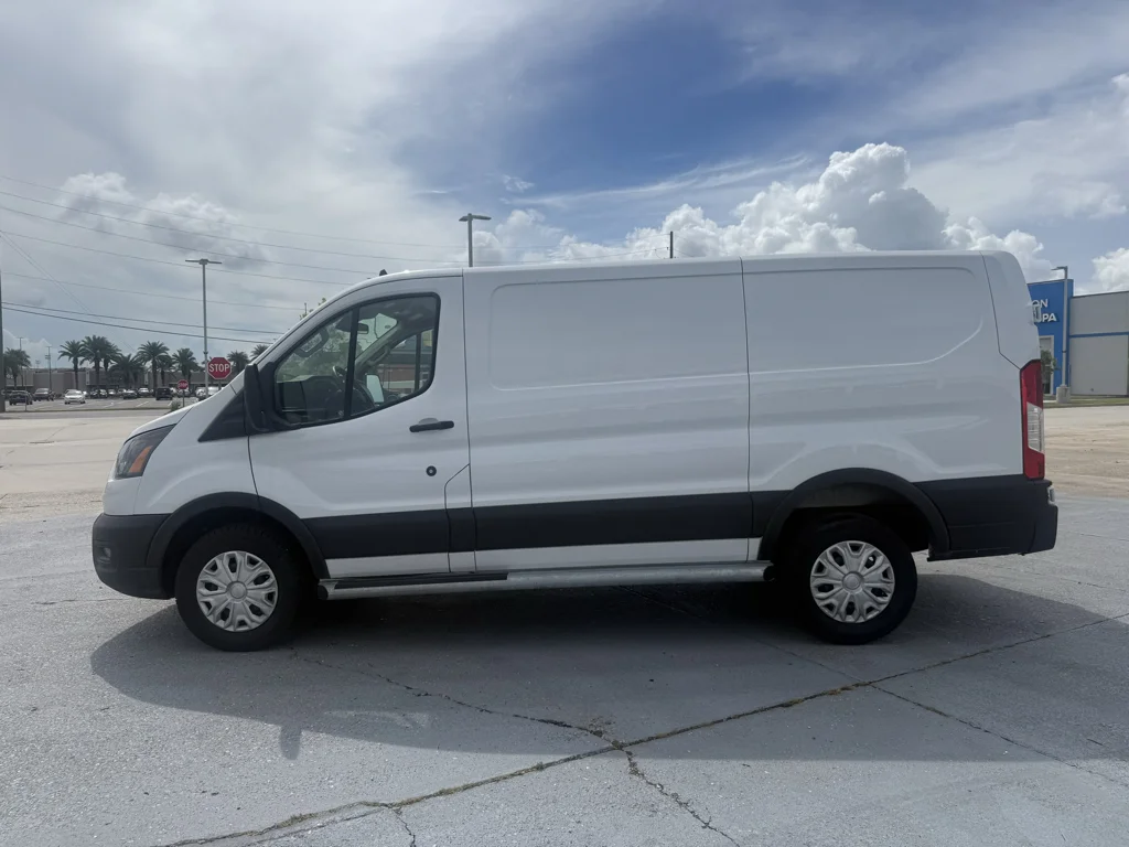 1FTBR1Y88RKB04204