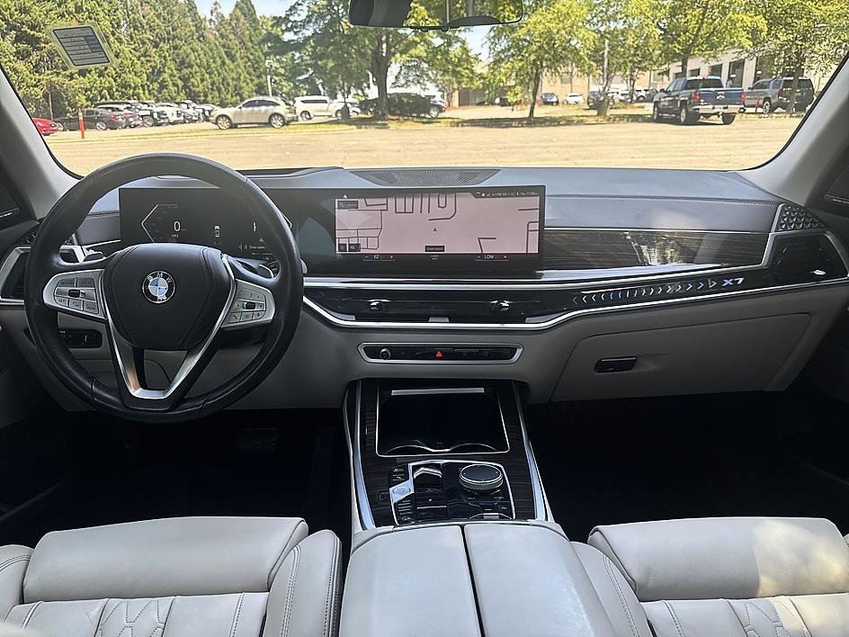 Used 2023 Alpine White BMW xDrive40i image 24