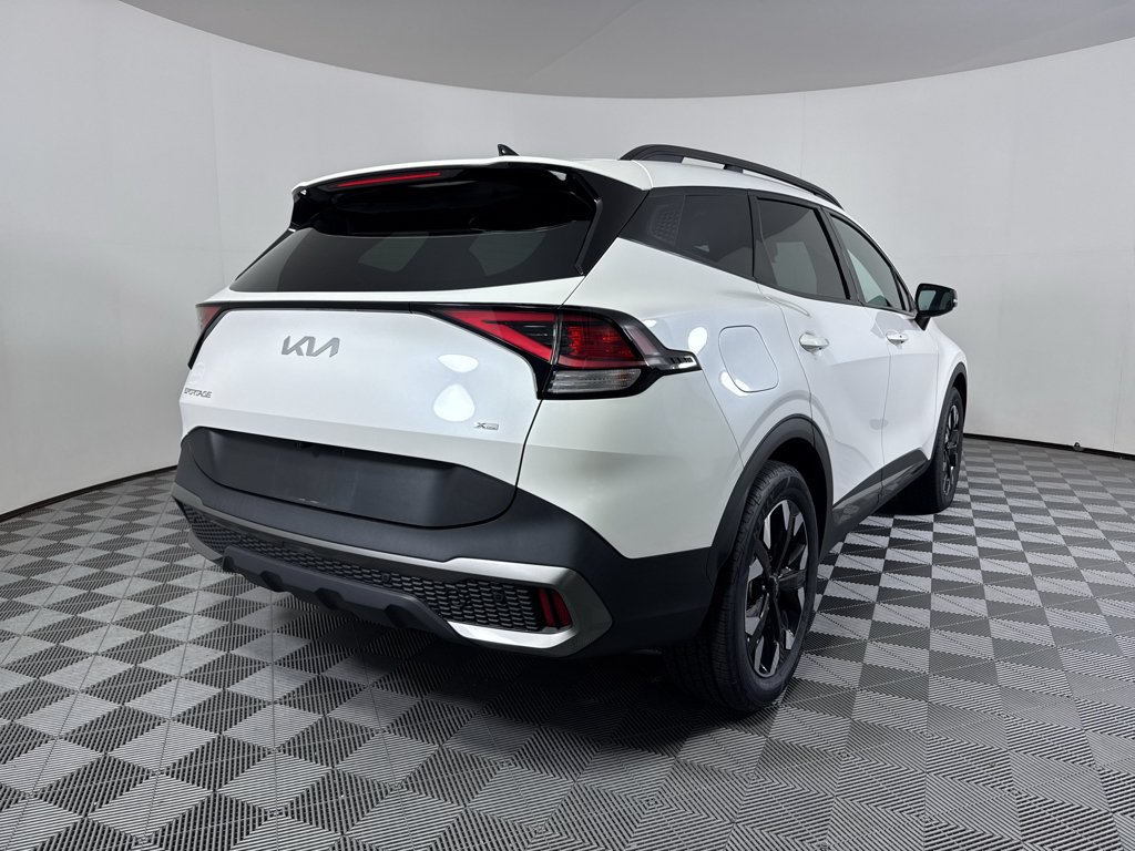 Used 2023 Snow White Pearl Kia X-Line image 20