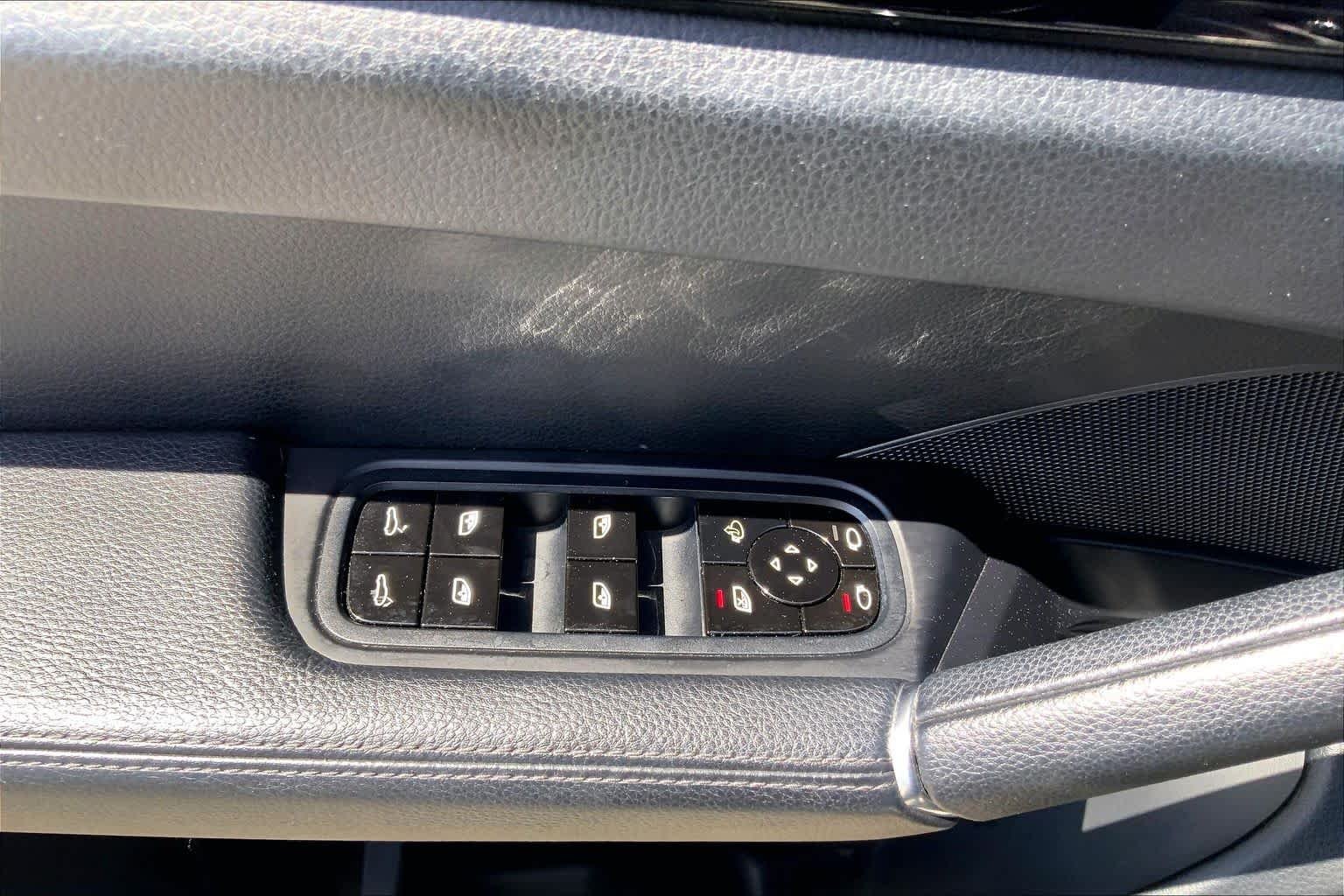 Used 2019 Black Porsche  image 36