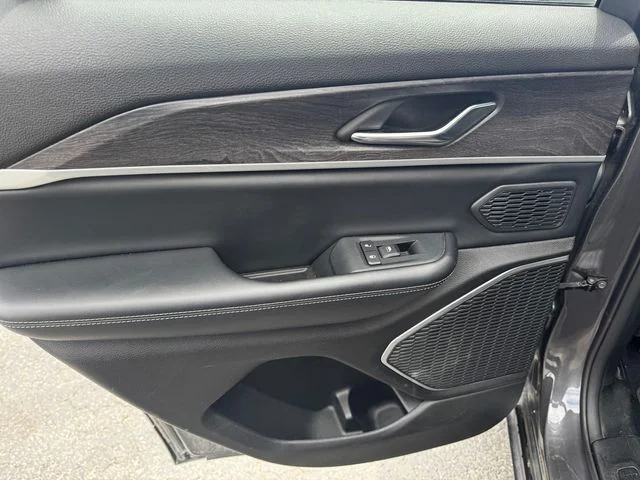 Used 2024 Gray Jeep 4xe image 20
