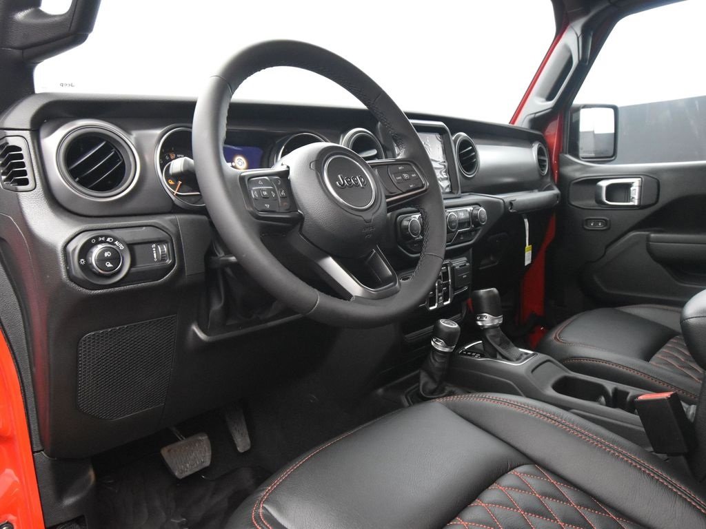 2023 Jeep Gladiator Willys photo 2