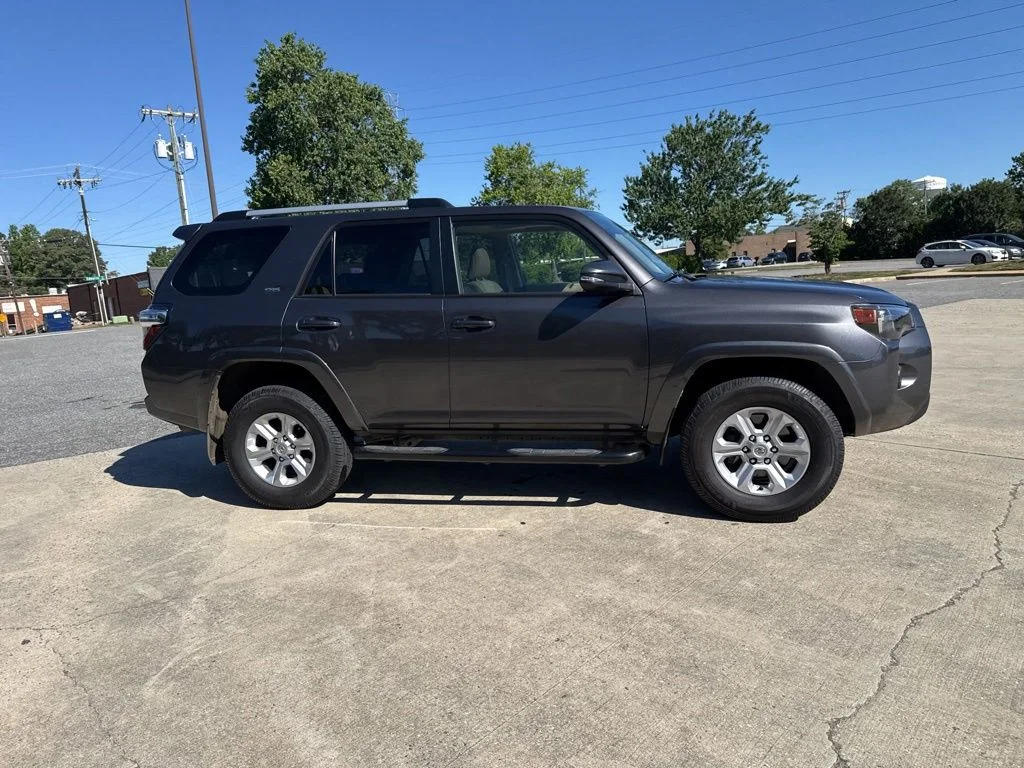 Used 2022 Gray Toyota SR5 Premium image 5
