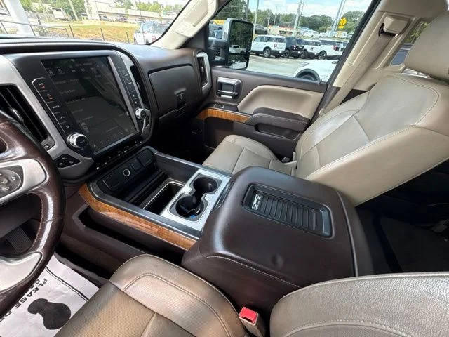 Used 2016 Black GMC SLT image 20