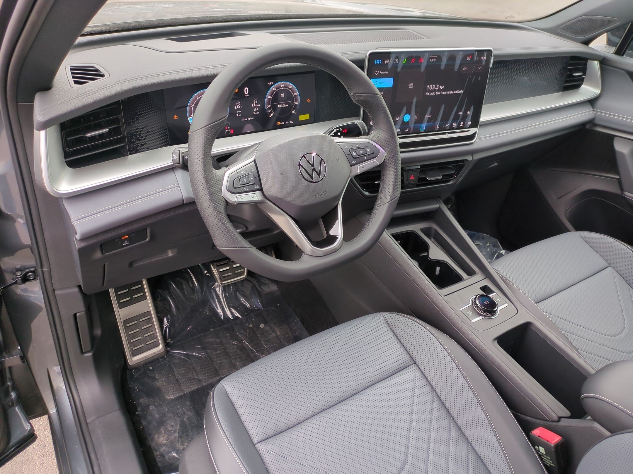New 2026 Platinum Gray Metallic Volkswagen SE R-Line Black image 10