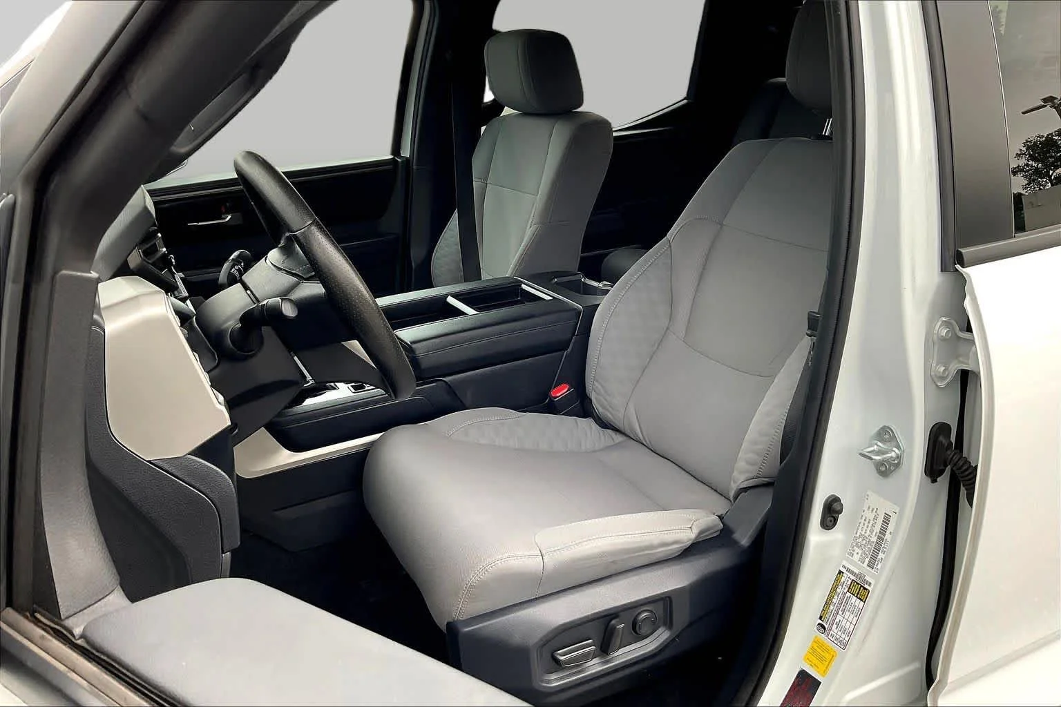 Used 2025 Ice Cap Toyota SR5 image 15