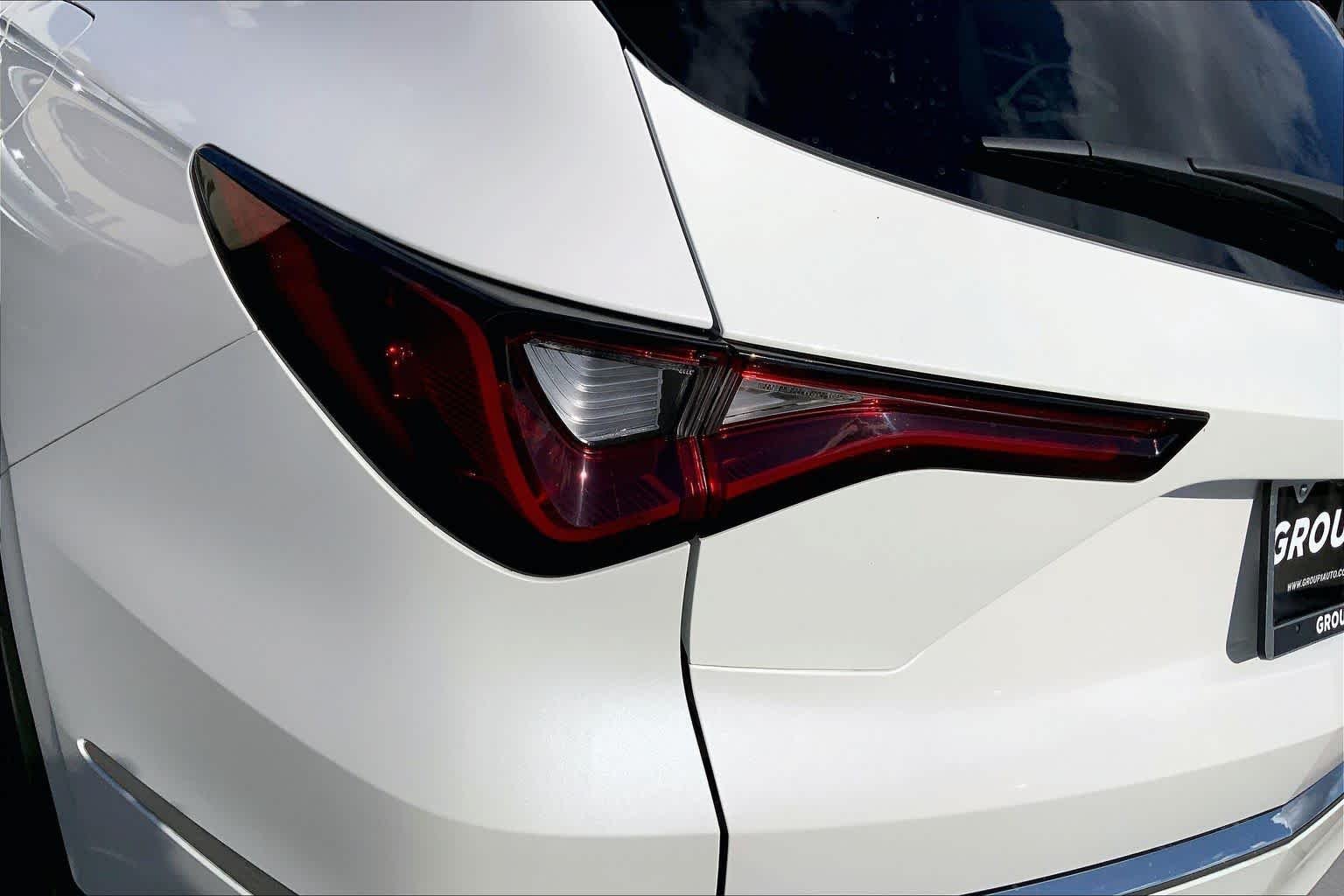 Used 2025 Platinum White Pearl Acura  image 29