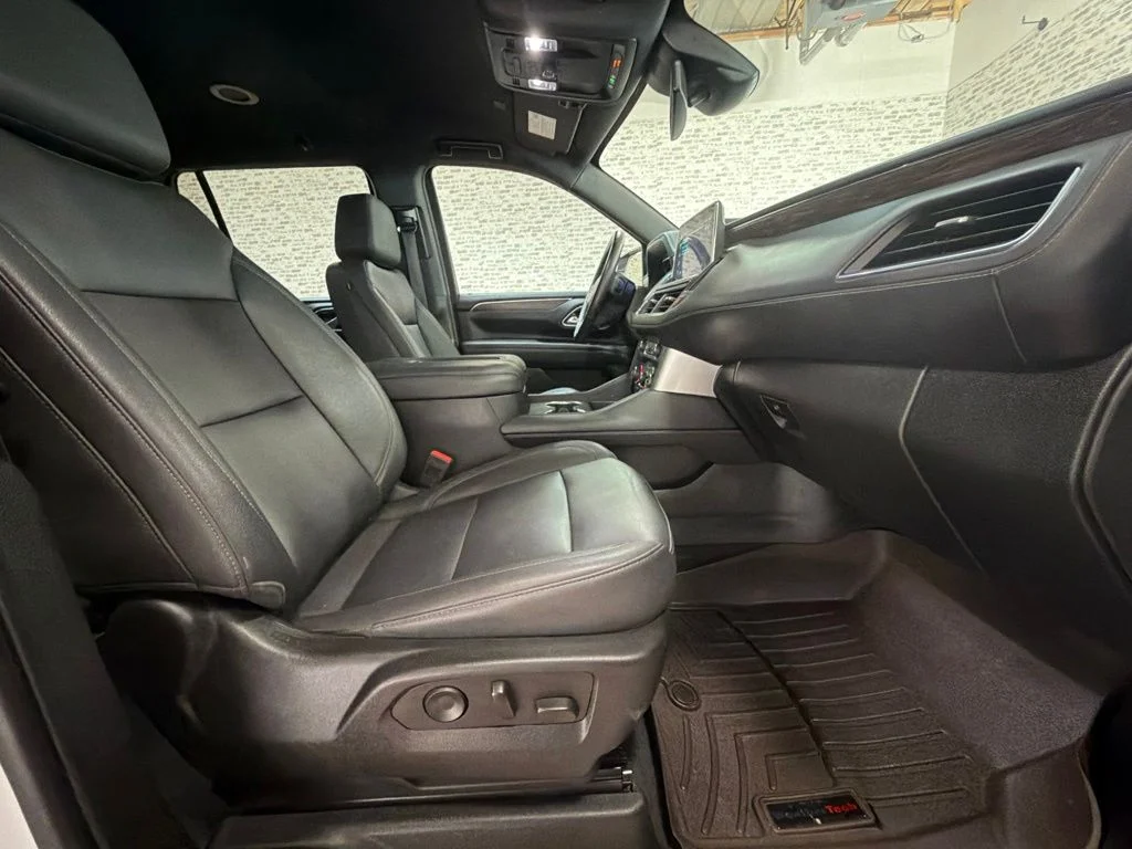 Used 2023 Summit White Chevrolet Z71 image 12