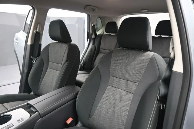 New 2026 Boulder Gray Pearl Nissan SV image 29