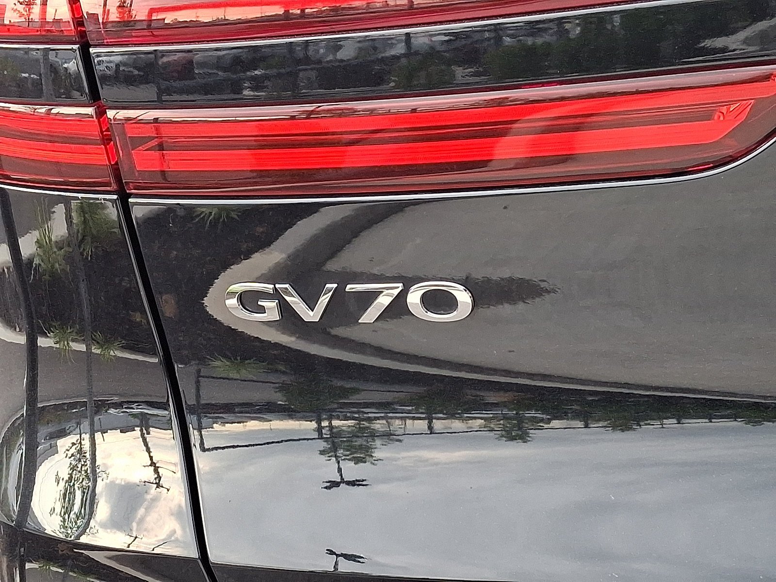 Certified Used 2024 Vik Black Genesis 3.5T Sport image 31