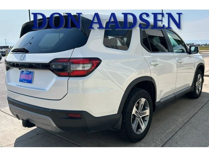Used 2024 WHITE Honda EX-L 7 Passenger image 8