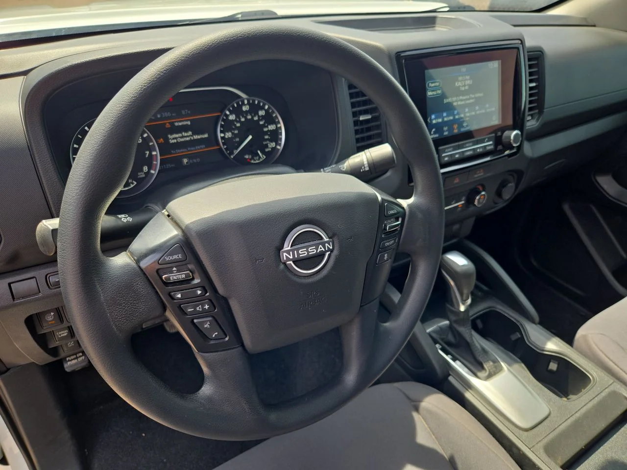 Used 2023 Glacier White Nissan S image 9