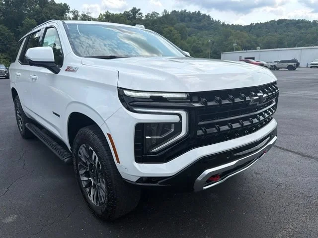 New 2026 Summit White Chevrolet Z71 image 2