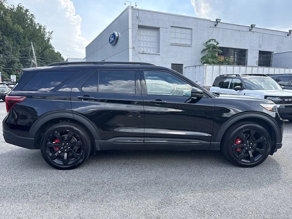 Used 2023 Agate Black Metallic Ford ST image 3