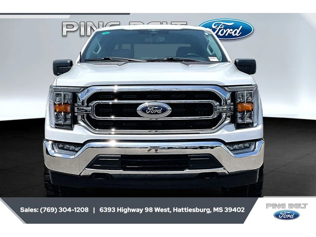 Used 2023 Oxford White Ford XLT image 3