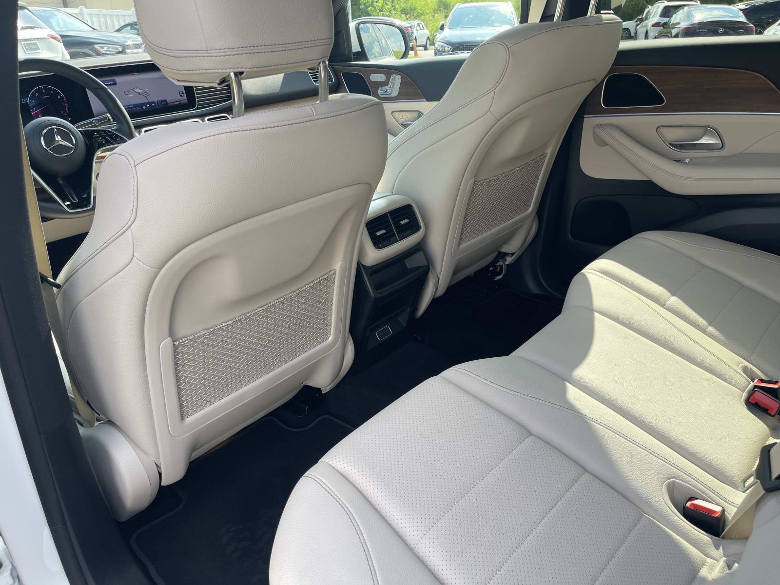 Certified Used 2025 Polar White Mercedes-Benz GLE 450 image 19