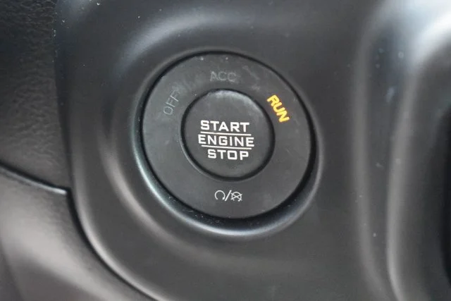 Used 2023 Black Jeep Sport S image 25