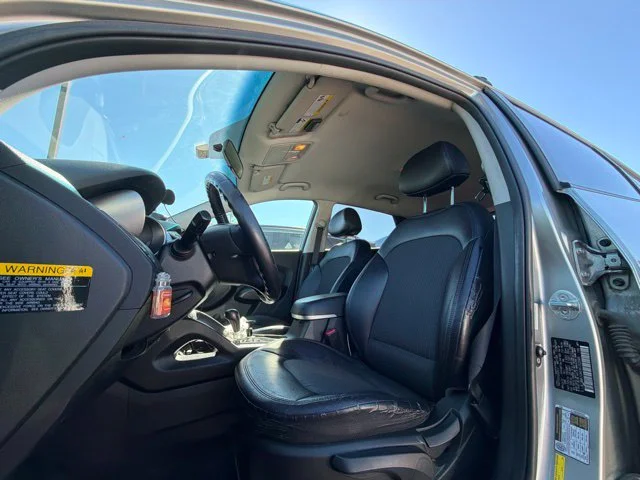 Used 2012 Gray Hyundai GLS image 8