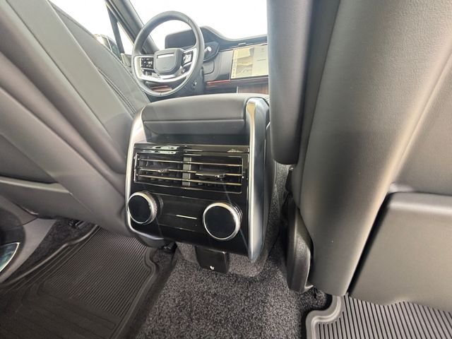 New 2026 Santorini Black LAND ROVER SE image 17