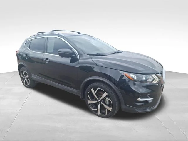2022 Nissan Rogue Sport SL