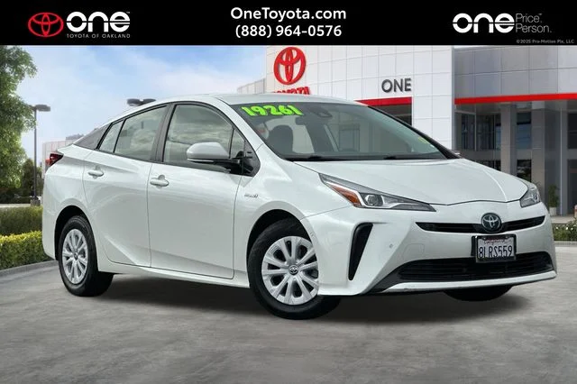 2019 Toyota Prius LE