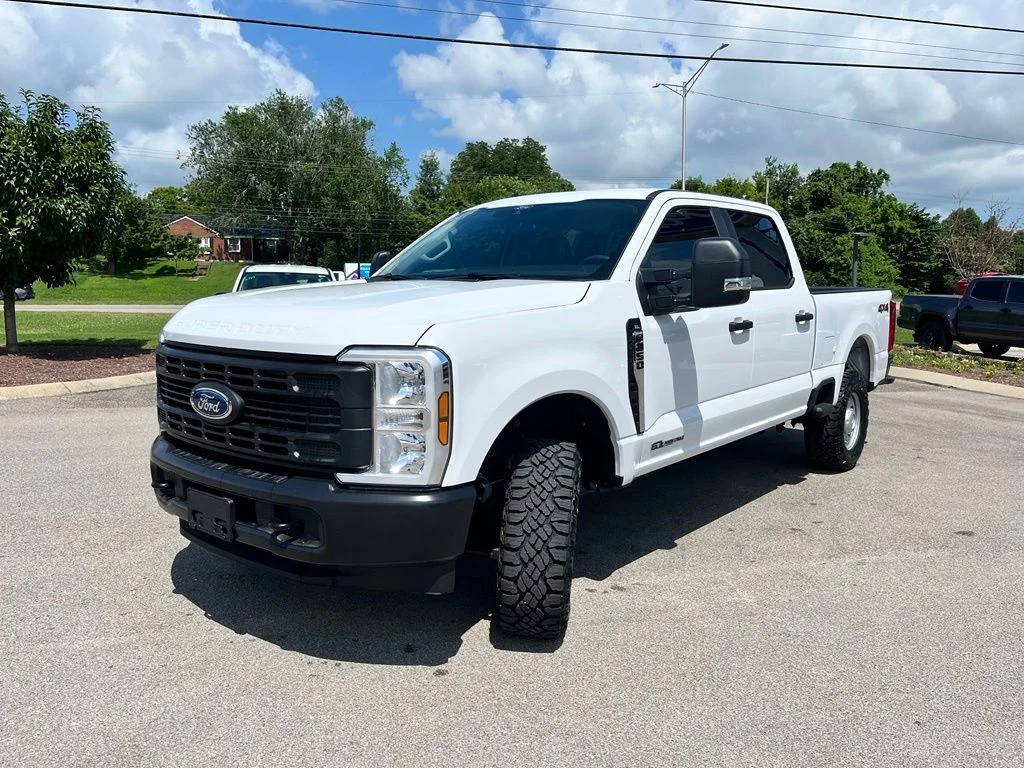 New 2026 White Ford XL image 3