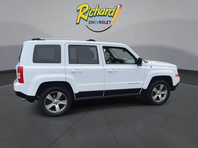 Used 2017 White Jeep High Altitude 4x4 image 9