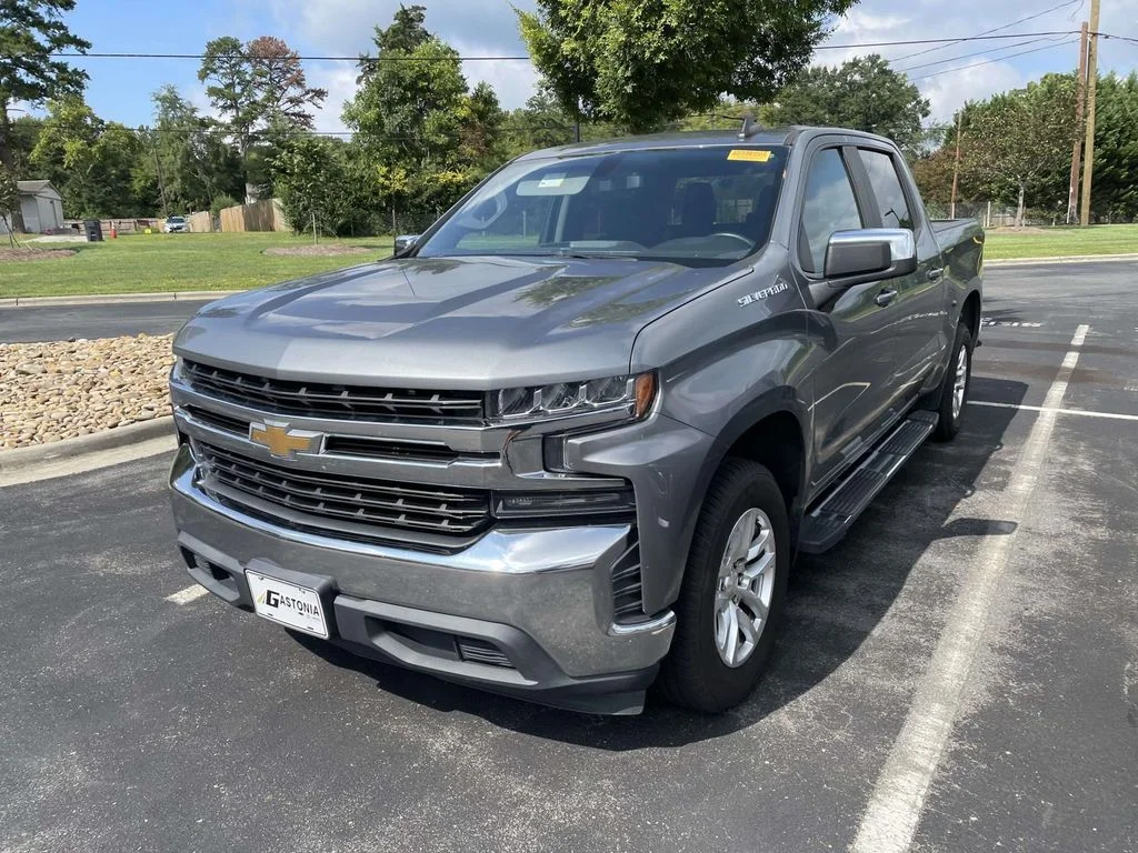 Used 2019 Satin Steel Metallic Chevrolet LT image 3