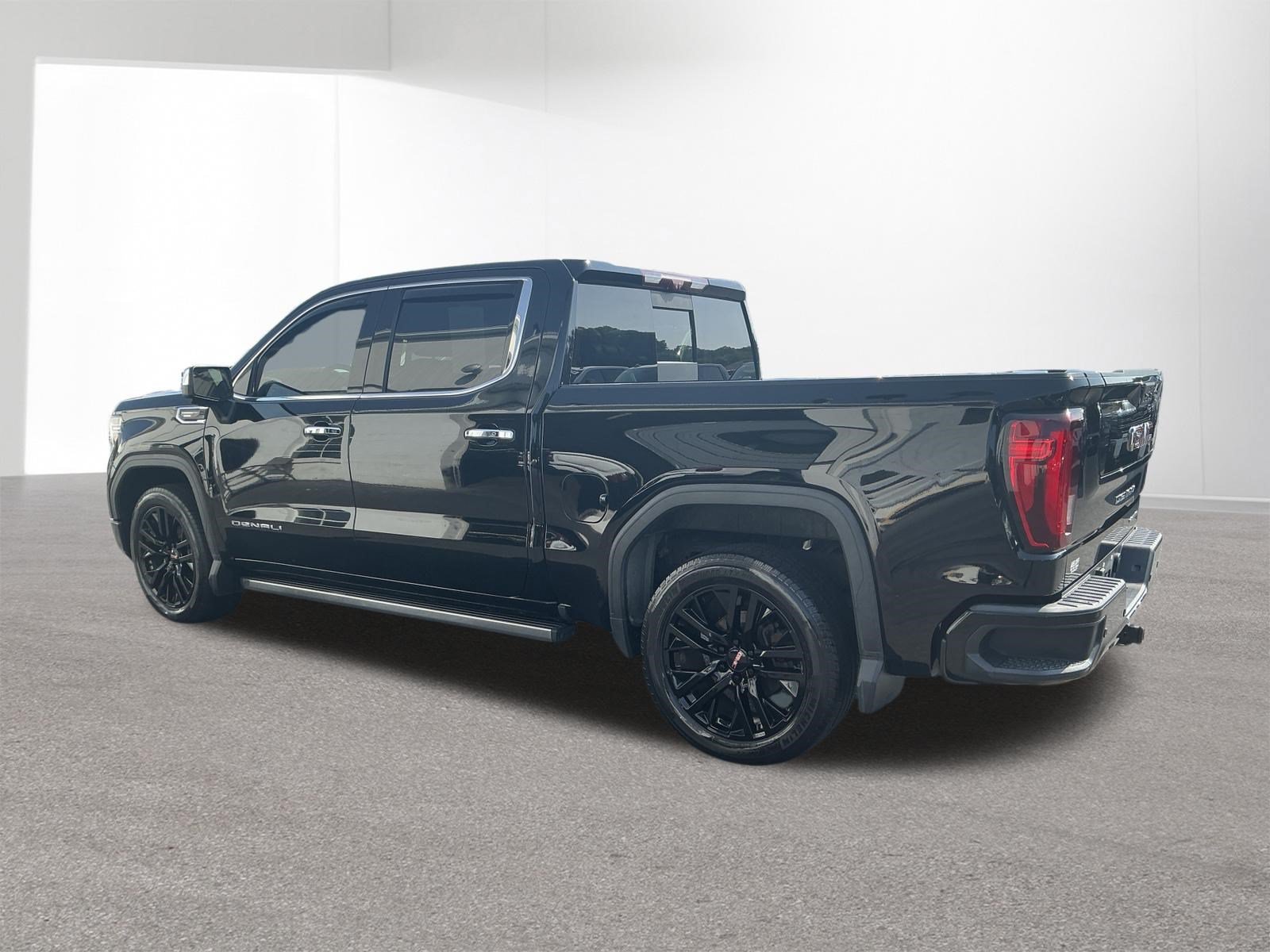 Used 2021 Onyx Black GMC Denali image 5