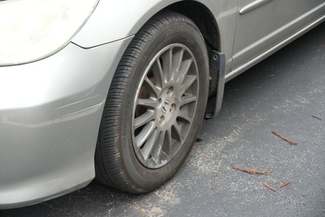Used 2005  Honda EX image 7