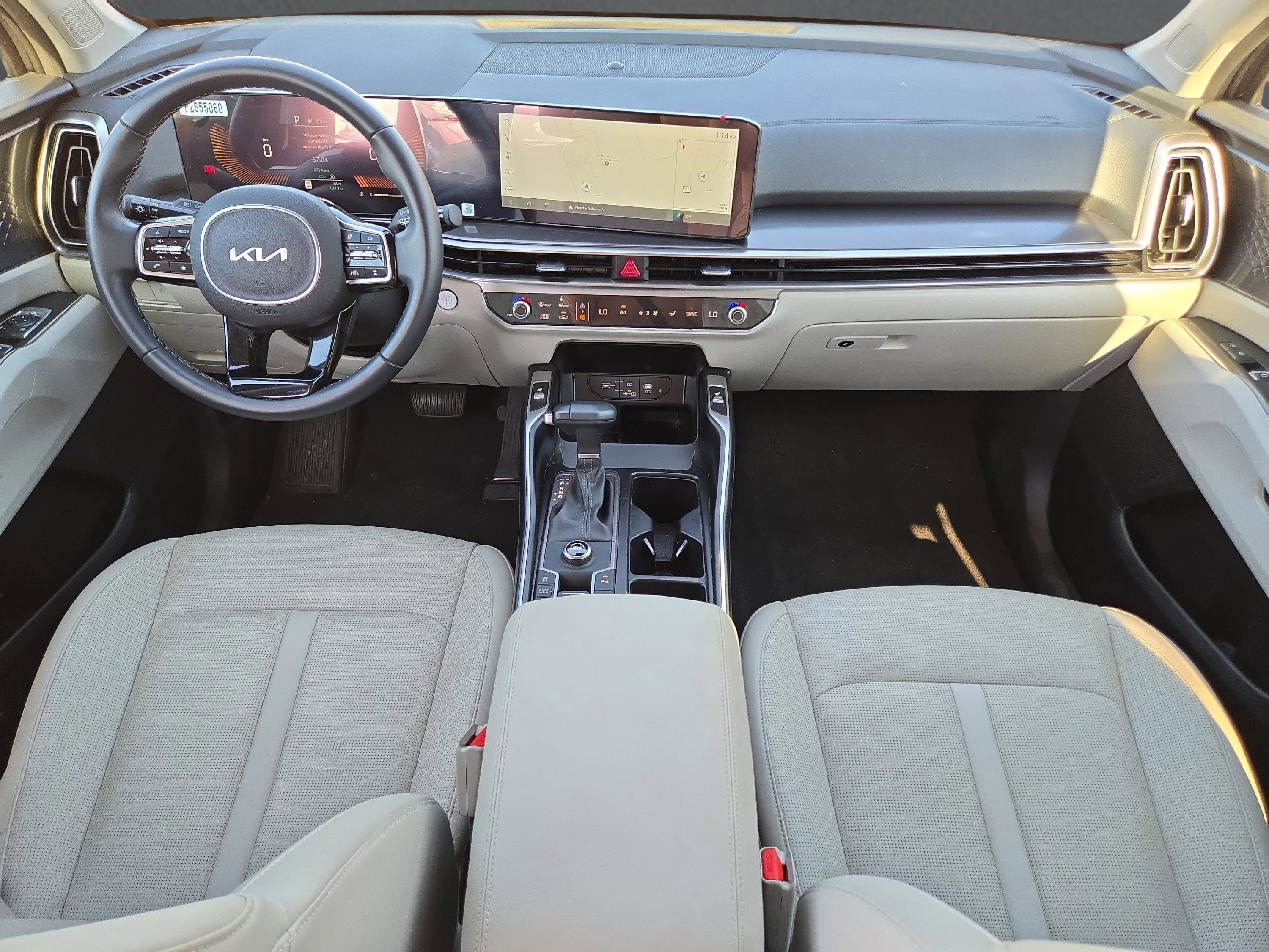 2025 Kia Sorento S - Photo 16