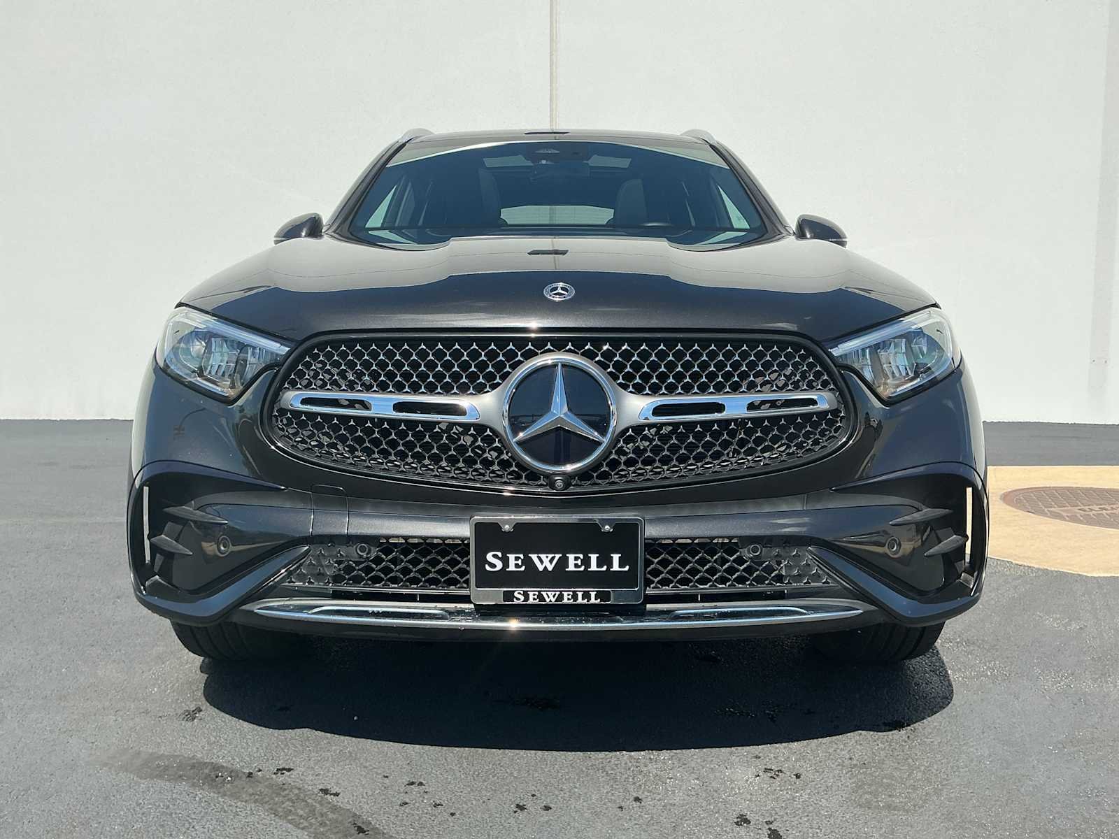Certified Used 2023 Graphite Grey Metallic Mercedes-Benz GLC 300 image 2