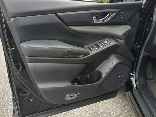 Used 2025 Black Subaru Onyx Edition Touring image 12