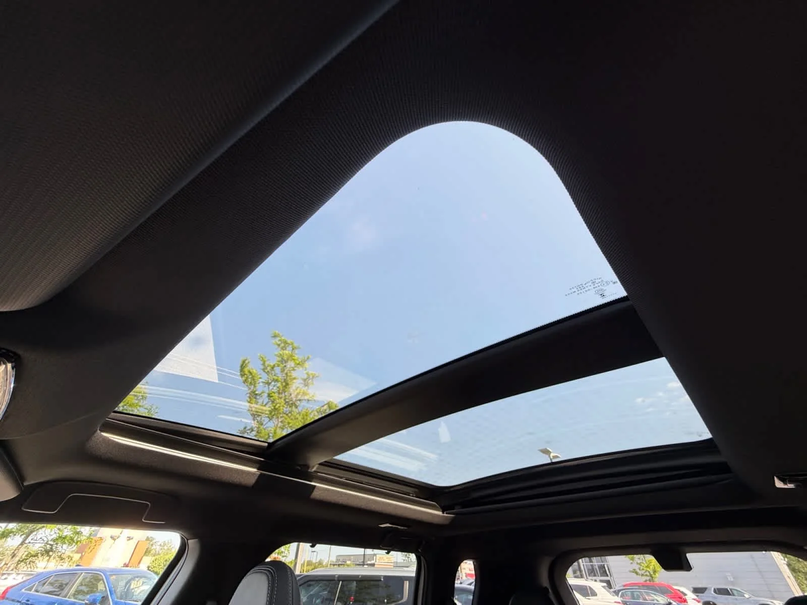 New 2026 White Diamond/Black Roof Mitsubishi Black Edition image 23