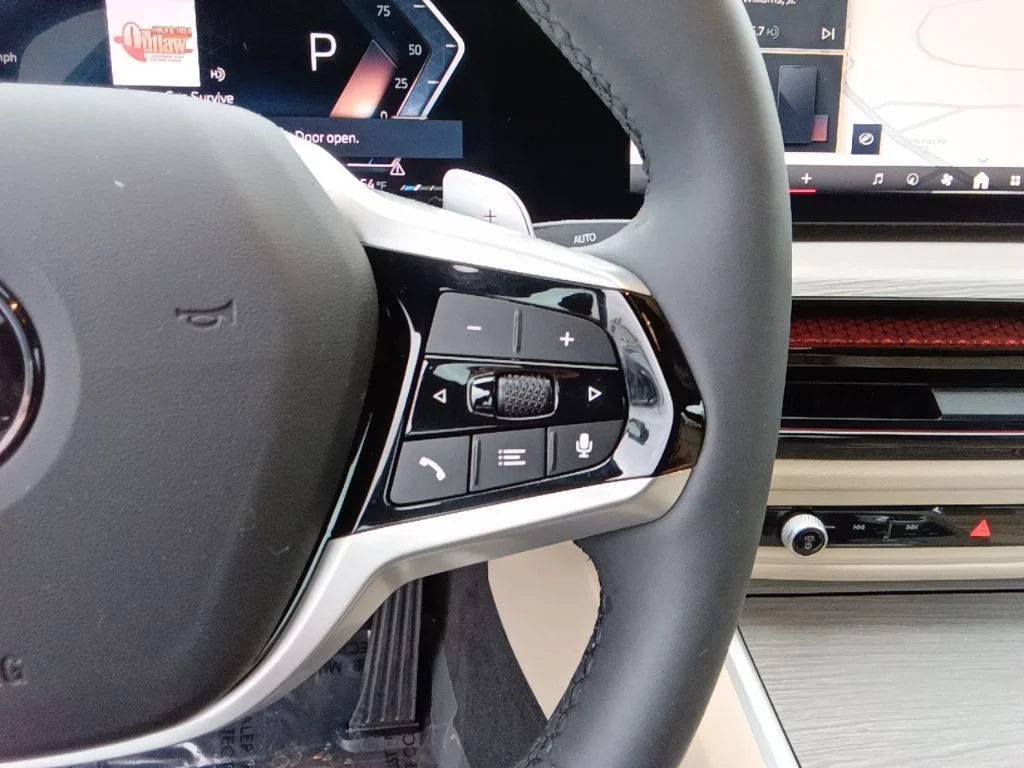 2025 BMW 3 Series 330i - Photo 15
