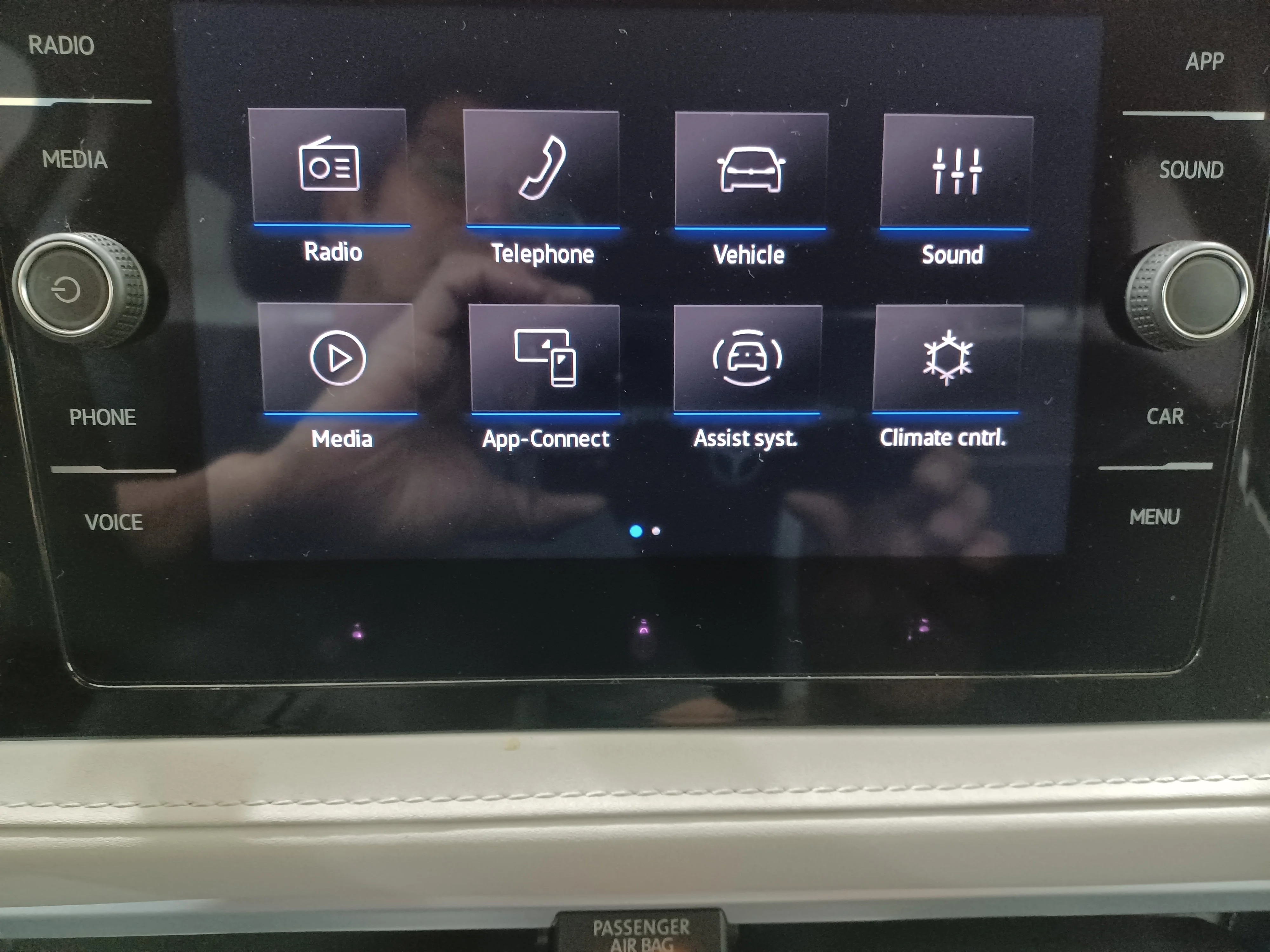 Certified Used 2025 Pure White Volkswagen Comfortline 4Motion*Adaptive Cruise | Remote Start | Htd Seats | Htd Wheel | Blind Spot Detection image 15