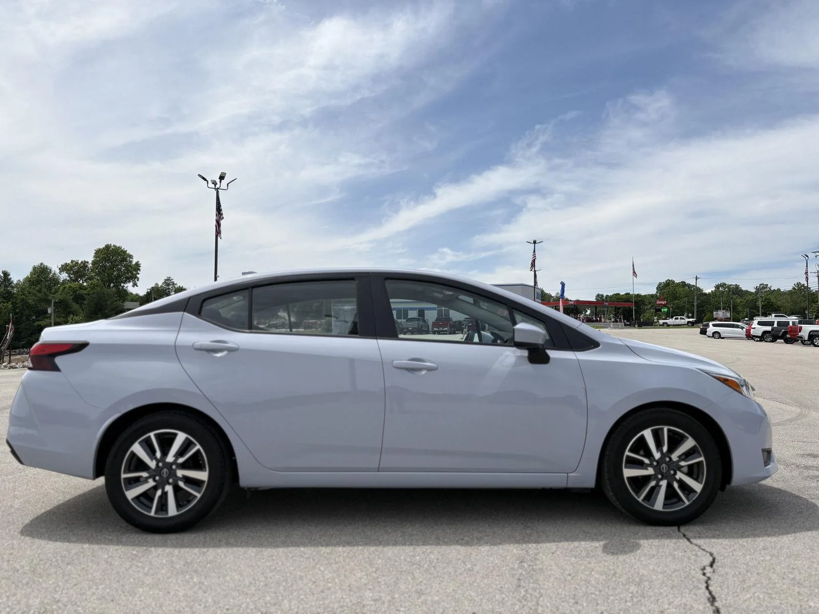 Used 2023 Gray Sky Pearl Nissan SV image 4