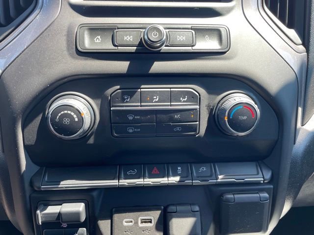 Used 2022 Summit White Chevrolet Custom image 6