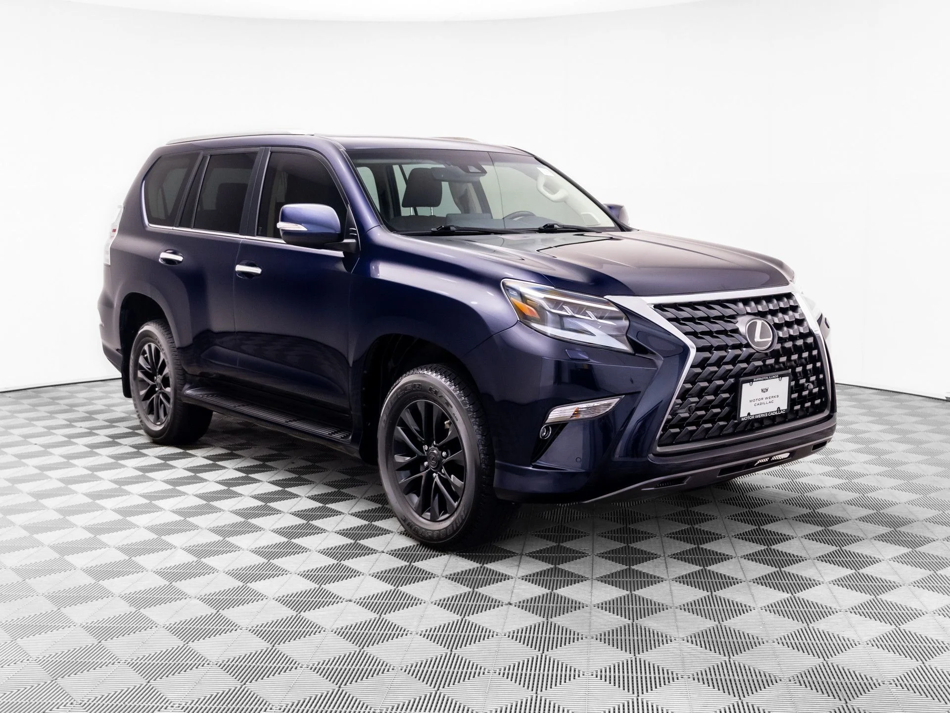 Used 2022 Blue Lexus 460 image 7