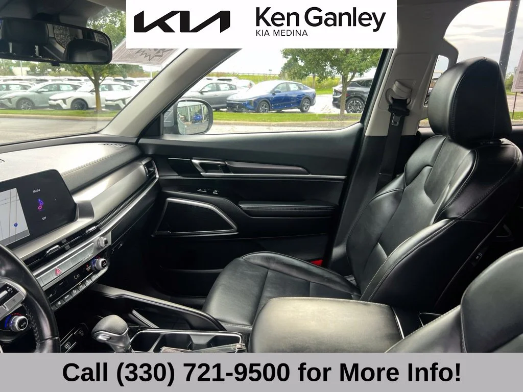 Used 2024 Silver Kia LX image 40