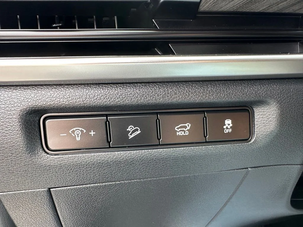 Used 2025 Silver Kia EX image 11