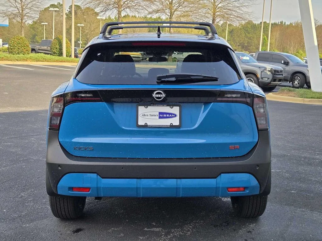 New 2026 Arctic Ice Blue Metallic / Super Black Two-tone Nissan SR image 8