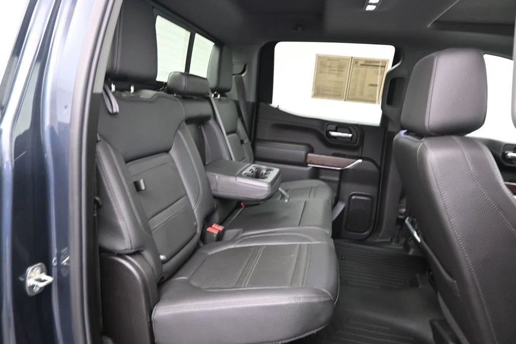 Used 2022 Blue GMC Denali image 17