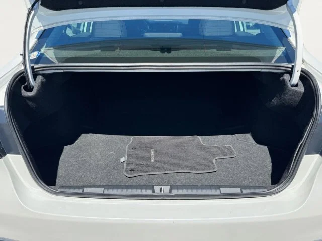 Used 2023 White Subaru Base image 20