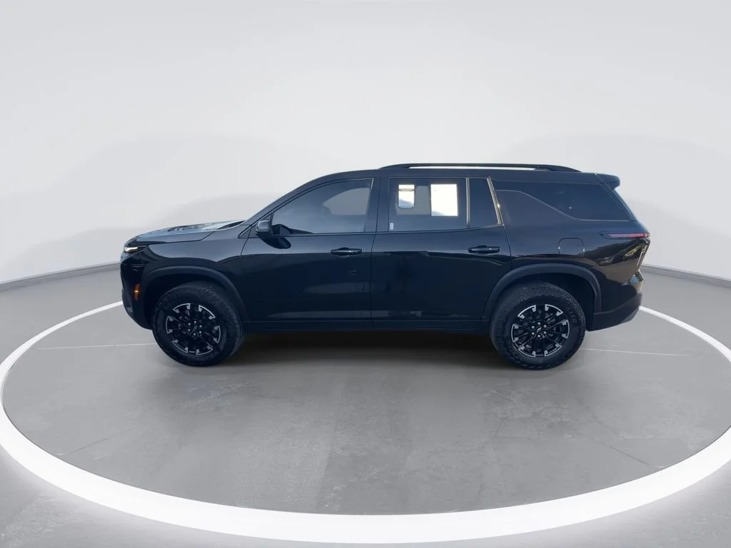 Used 2025 Black Chevrolet Z71 image 5
